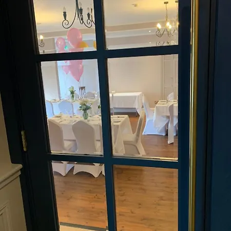 Hotel The Town House Naas