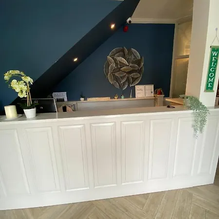 Hotel The Town House