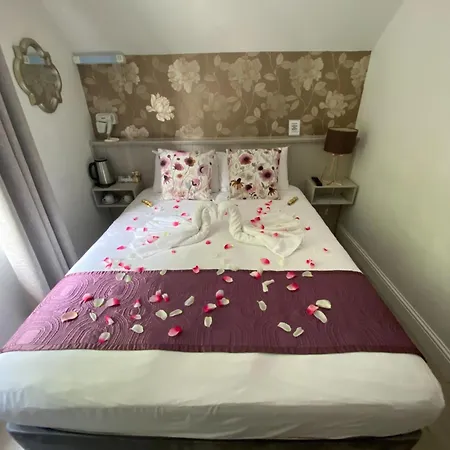 The Town House 2* Naas