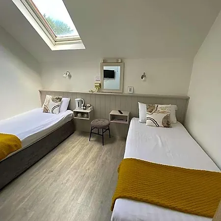 Hotel The Town House Naas