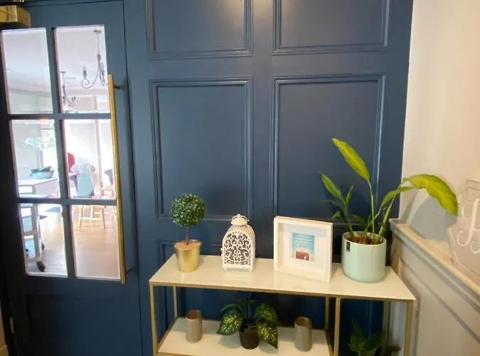 The Town House 호텔 나스