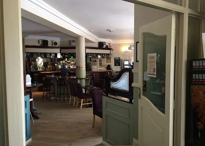 The Town House 나스